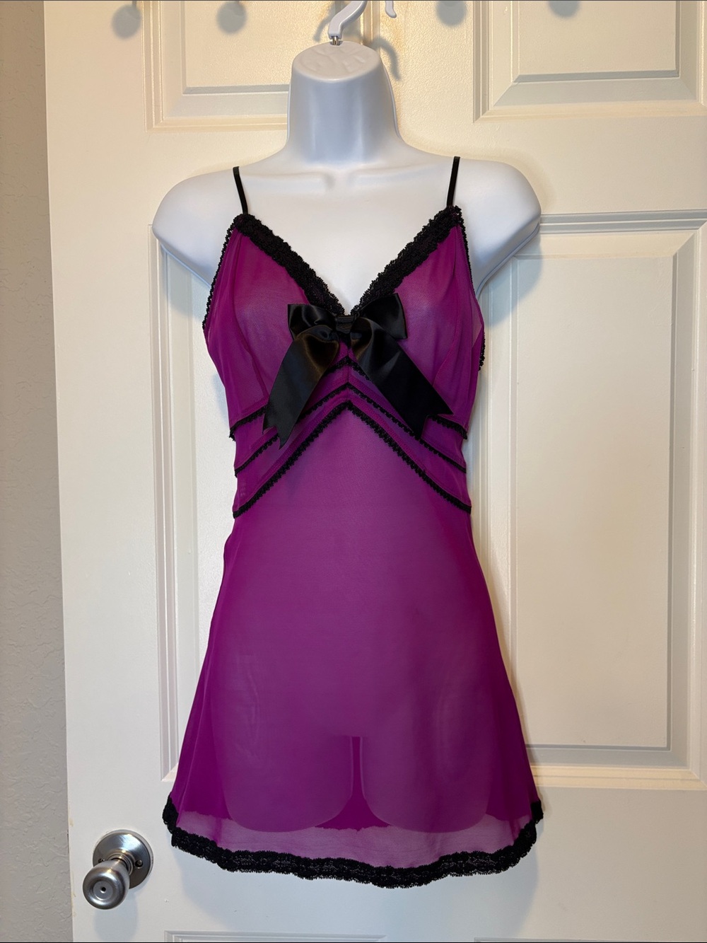 Frederick’s of Hollywood Purple Sheer Lace-Trim Chemise with Bow, Size Medium